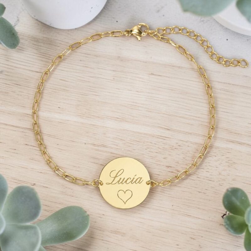 pulsera con nombre oro